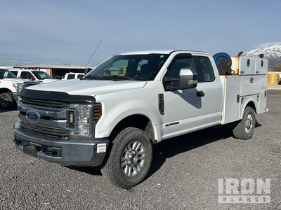 2019 Ford F-250 STX 4x4 Extended Cab Utility Truck