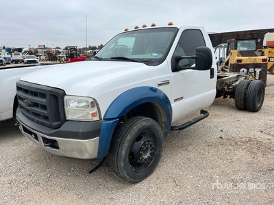 2005 Ford F-550 XL 4x2 Cab and Chassis (Inoperable)
