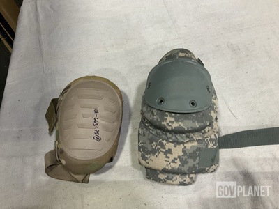 (140) Pairs of Knee Pads