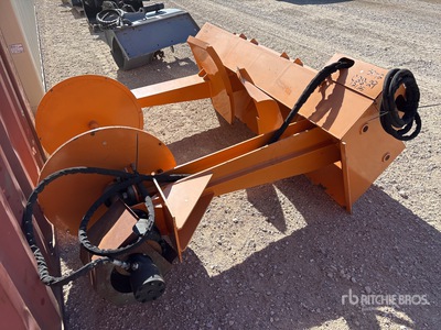 Landhonor Quick Attach Hydraulic Fencing Roller Varios implementos minicargadora (Unused)