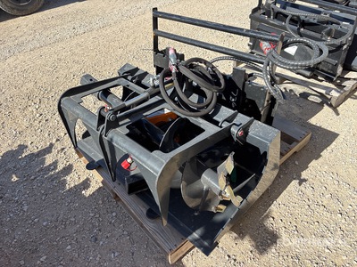 Quantity of Mini Skid Steer Attachments Varios implementos minicargadora (Unused)