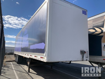 2005 Utility VS2DC 40 ft x 102 in T/A Van Trailer