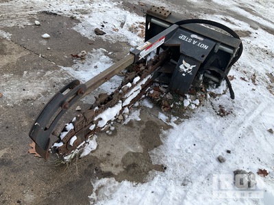 Bobcat LT113 Mini Kompaktlader-Grabenfräse