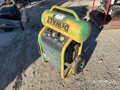 Dewalt 5.0 cfm Electric 4.5 gal Air Compressor