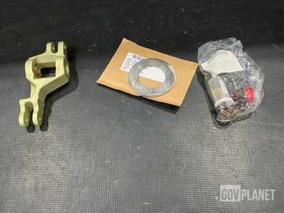(8) Connectors, (1) Remote Control Lever, (67) Spur Gears & Assorted Items