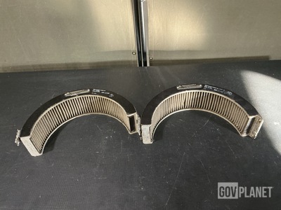 (2) Aerospace Filtration Systems 104600-101 Filter Assemblies