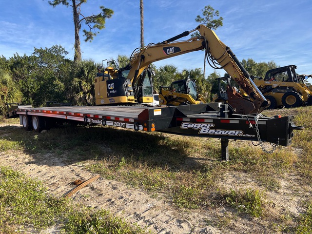 2025 Eager Beaver 20XPT 34 ft T/A Equipment Trailer