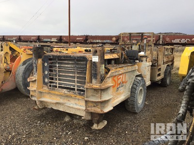 YMC 460 ES HD Scissor Deck