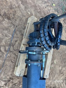 Kinshofer Clamshell Grapple