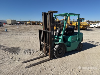 2003 Mitsubishi FG25K 3700 lb Pneumatic Tire Forklift