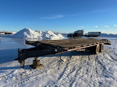 1999 FalCan TD2225 26 ft T/A Remolque Portamaquinaria