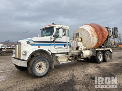 2004 Kenworth W900 8x4 Mixer Truck