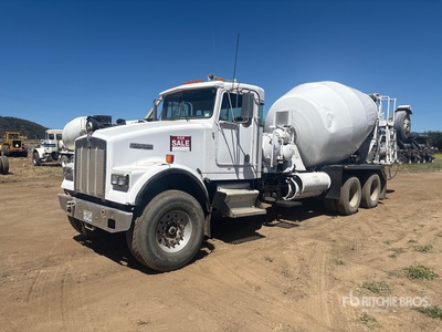 1997 Kenworth W900B 8x4 Camion hormigonera