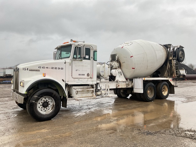 1997 Kenworth W900B 8x4 Mixer Truck