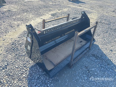 2025 GIYI GY-KH72F 1800 mm Skid Steer Bucket (Unused)