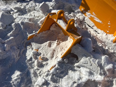 2026 GIYI GY-BK 24 in Excavator Bucket - Fits Cat 305 (Unused)