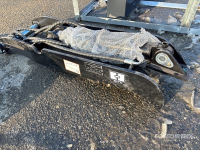 2026 GIYI GY-XJ7T 46 in Excavator Thumb (Unused)