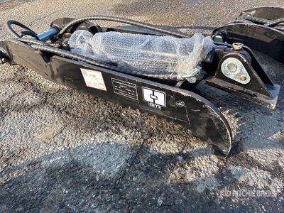 2026 GIYI GY-XJ7T 46 in Excavator Thumb (Unused)