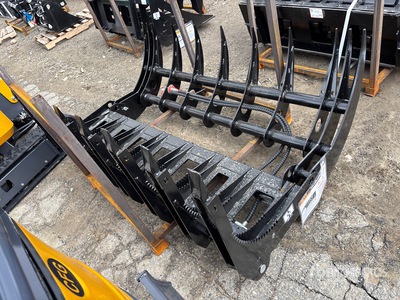 2026 GIYI GY-CLG72 72 in Skid Steer Grapple (Unused)