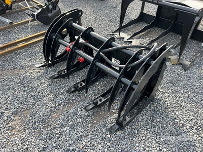 2026 GIYI GY-MCLG60 44 in Mini スキッドステア用ルートレーキ (Unused)