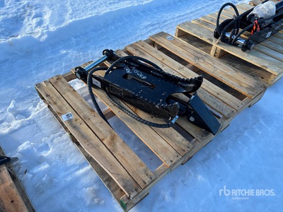 2025 GIYI XJ3T 30 in Hydraulic Pouce de pelleteuse (Unused)