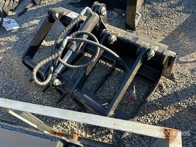 2026 GIYI GY-GP42 42 in Grappin pour chariot élévateur (Unused)