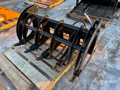 2026 GIYI GY-MCLG60 42 in Skid Steer Grapple (Unused)