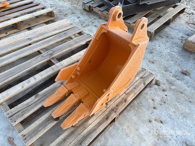 2026 GIYI GY-BK 12 in Excavator Bucket - Fits Cat 303 (Unused)