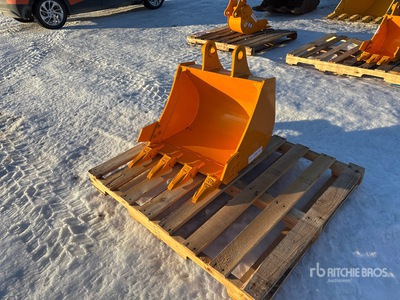 2026 GIYI GY-BK 44 in Digging Excavator Bucket - Fits Cat 305 (Unused)