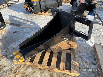 2026 GIYI GY-SBT39 Skid Steer Stump Bucket with Tooth (Unused)