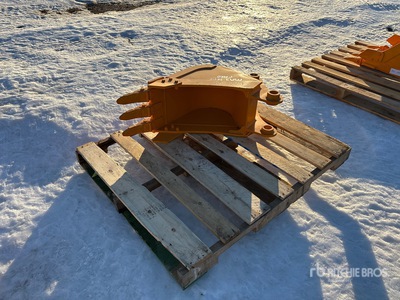 2026 GIYI GY-BK 12 in Digging Cat 305 Excavator Bucket (Unused)