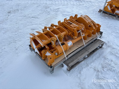 Quantity of (8) 2026 GIYI VCA-8 Mini Excavator Attachments - Fits Cat 301 (Unused)