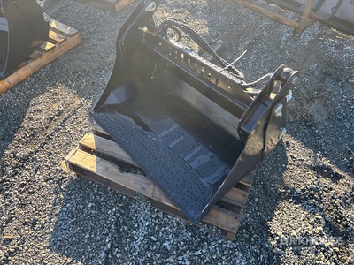 2025 GIYI GY-XKH39 38 in Multi-Purpose Mini Godet pour chargeuse à différentiel (Unused)