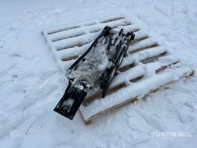 2026 GIYI GY-XJ5T 38 in Hydraulic Baggerdaumen (Unused)