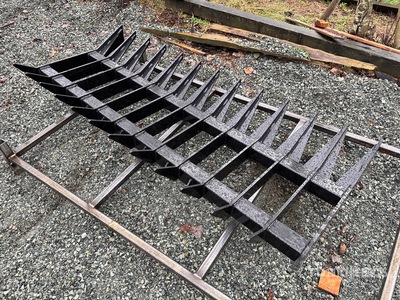 2025 GIYI GY-REB5 84 in Skid Steer Root Rake (Unused)