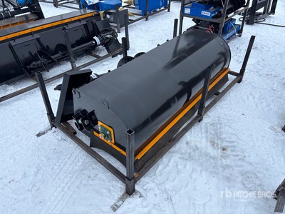 2025 GIYI GY-BS72 72 in Skid Steer Sweeper (Unused)