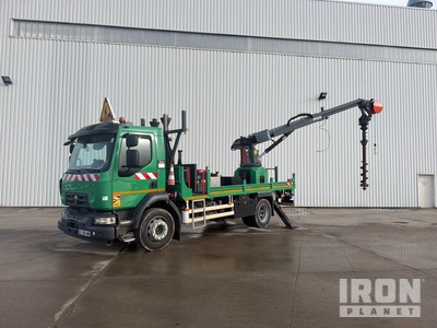 Risa G2T on 2021 Renault D250 4x2 Camion pelle