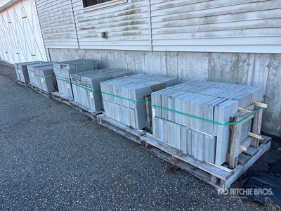 Quantity of (7) Pallets of Bluestone Landscaping Paver Stone