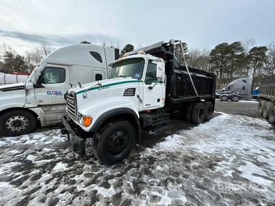 2007 Mack CV713 Granite 6x4 Camion à benne basculante D/E