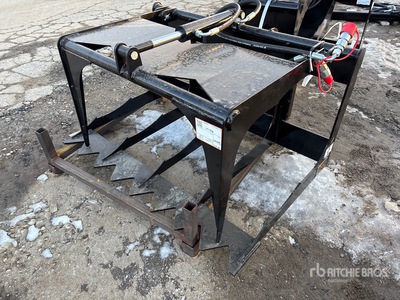 2026 GIYI GY-HWG44 44 in Skeleton Mini スキッドステア用グラップル (Unused)