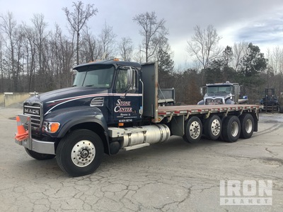 2005 Mack CV713 10x4 Ciężarówka z płaską platformą