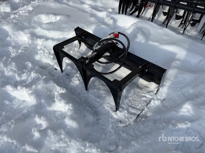 2025 GIYI GY-X PG44 44 in Mini Skid Steer Grapple Bucket (Unused)