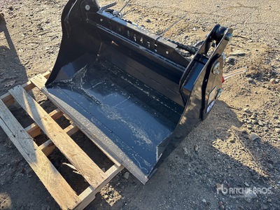 2026 GIYI GY-XKH39 39 in 4in1 Mini Skid Steer Bucket (Unused)