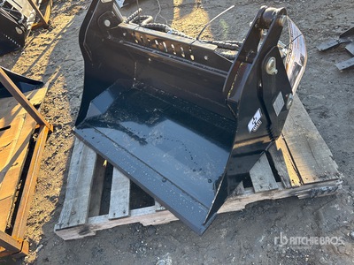 2026 GIYI GY-XKH39 39 in 4in1 Mini Skid Steer Bucket (Unused)