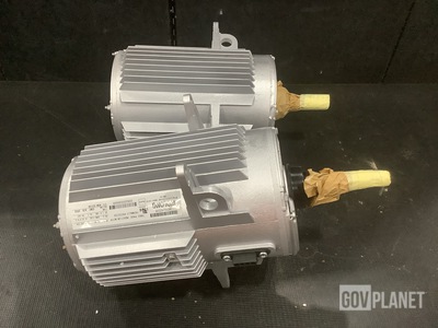 (2) Wolong HD52AZ226 3-Phase Induction Motors