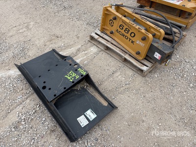 AGT SSHH680 Skid Steer Breaker