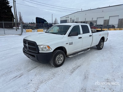 2017 Dodge Ram 2500 4x2 Crew Cab بيك اب
