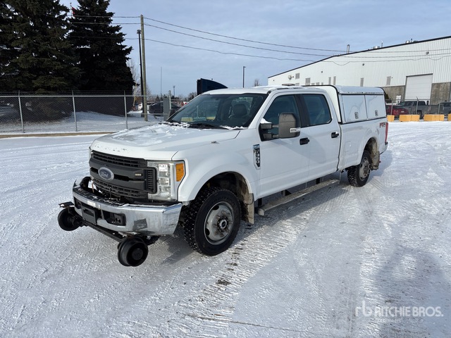 1FT8W3B69HEB87032 Ford F-350 Photo 1