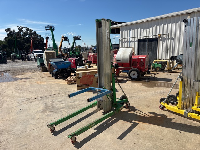 2017 Genie SLC24 Material Hoist 2017 Genie SLC24 Material Hoist