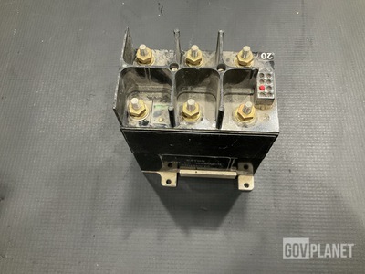 Eaton M83383/04-05 Circuit Breaker